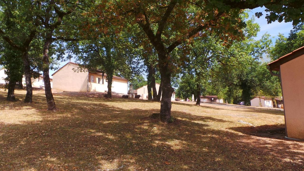 Les Sentiers Du Causse Lentillac du Causse Exterior foto