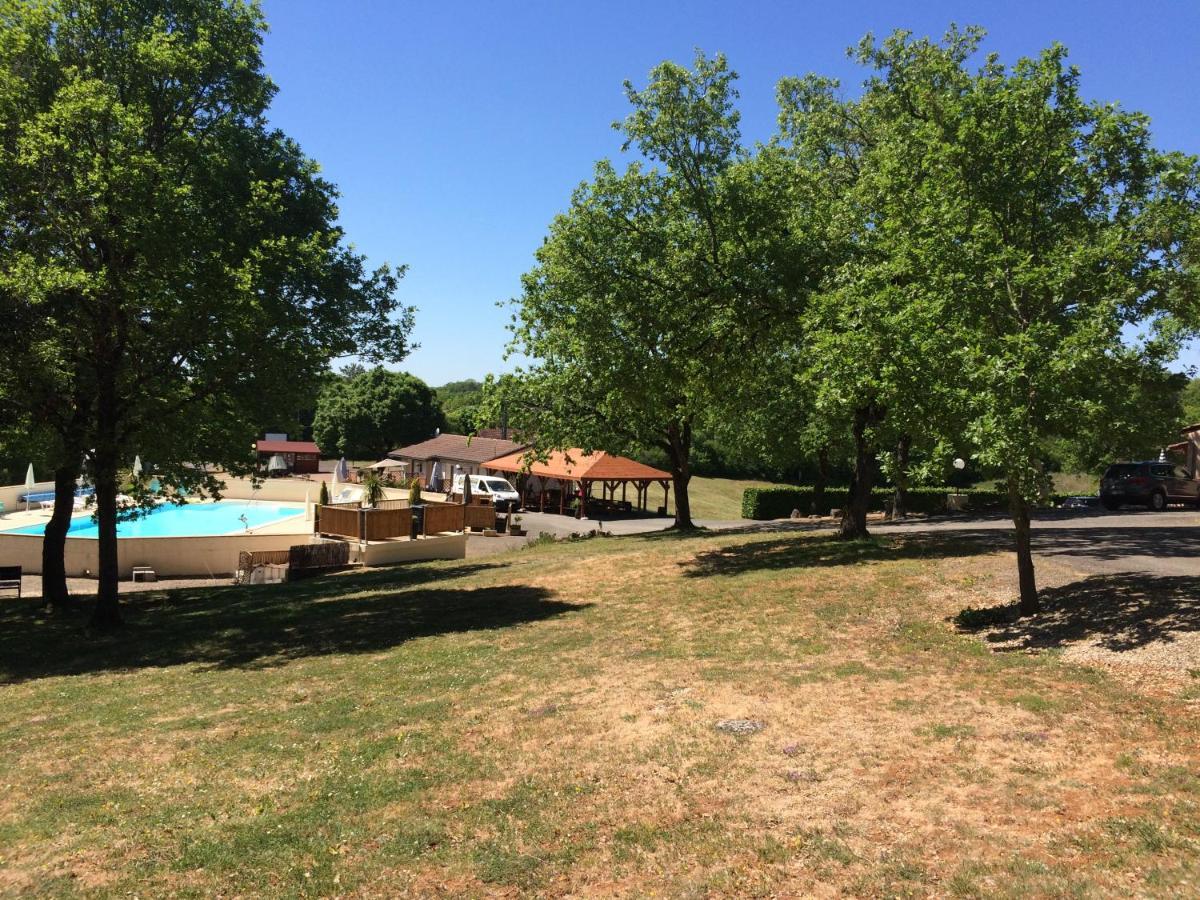 Les Sentiers Du Causse Lentillac du Causse Exterior foto